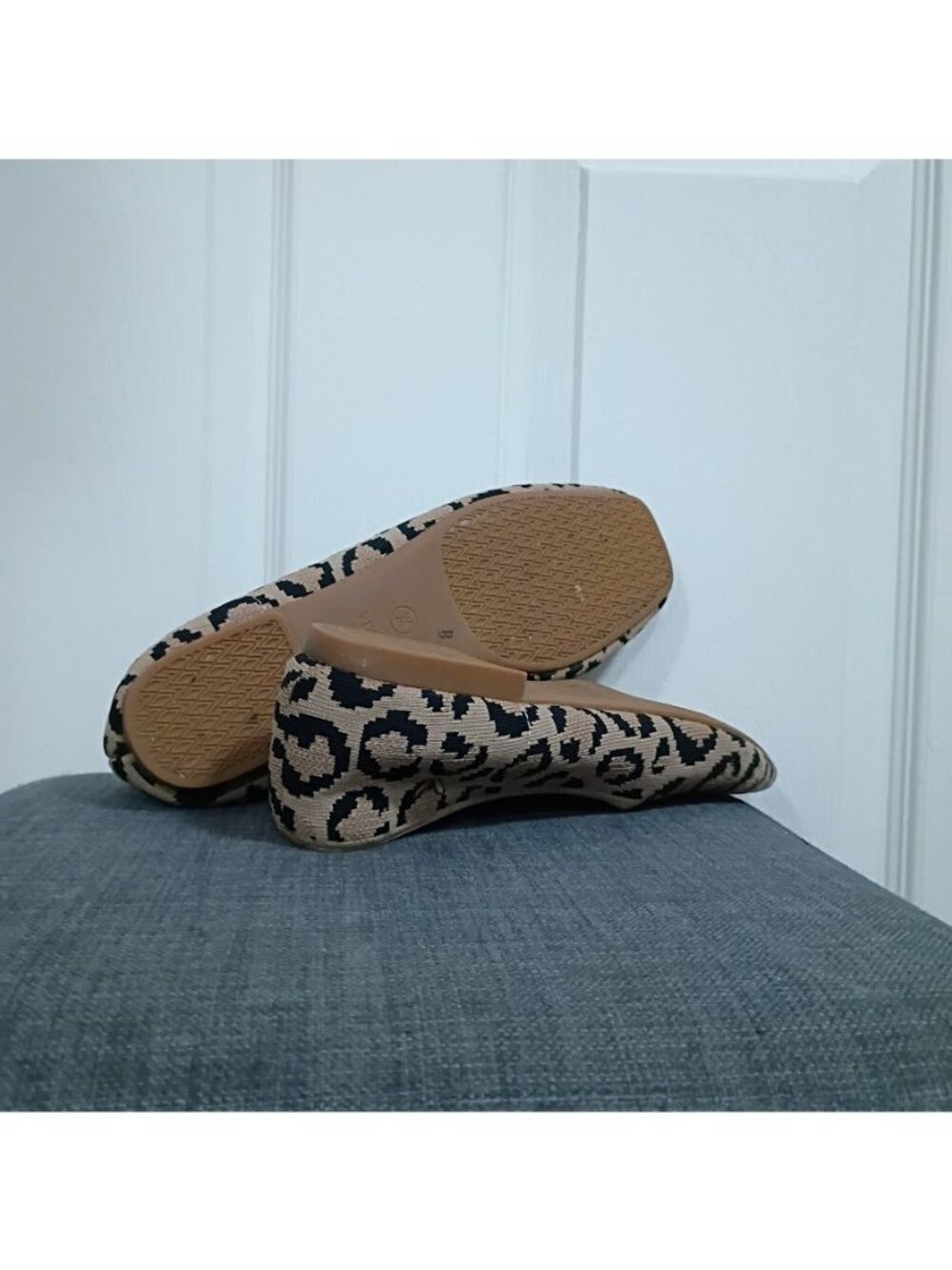 Vivaia Leopard Print Womens 10 Loafers Stylish Slip-On Flats - Picture 6 of 8